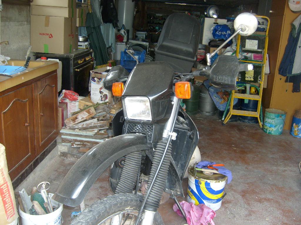 YAMAHA DT 125  1990 photo 2