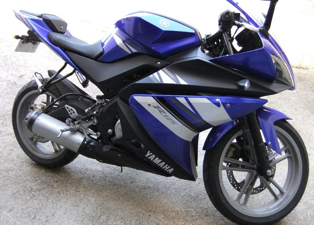 Moto YAMAHA YZF-R125  occasion