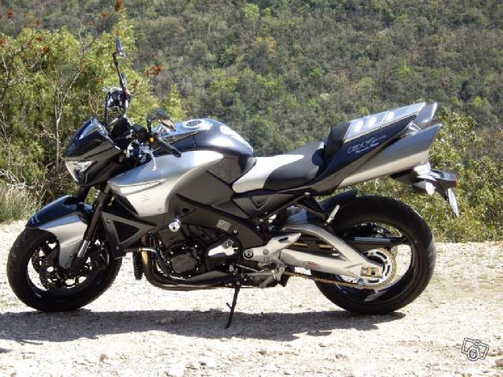 SUZUKI B-King  2008 photo 3