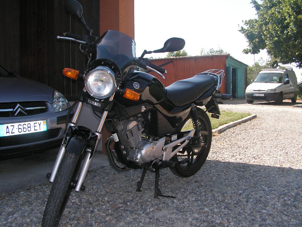 YAMAHA YBR 125 serie limitÃ©e 2006 photo 3