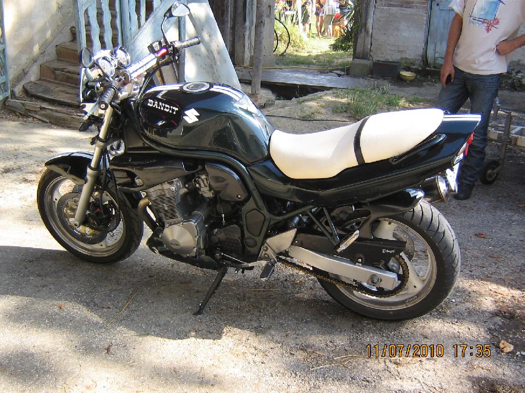 SUZUKI GSF Bandit 600 N  1996 photo 2