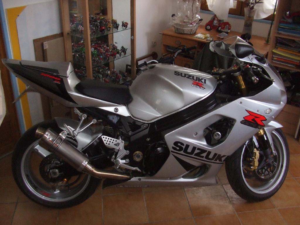 SUZUKI GSX-R 1000  2004 photo 3