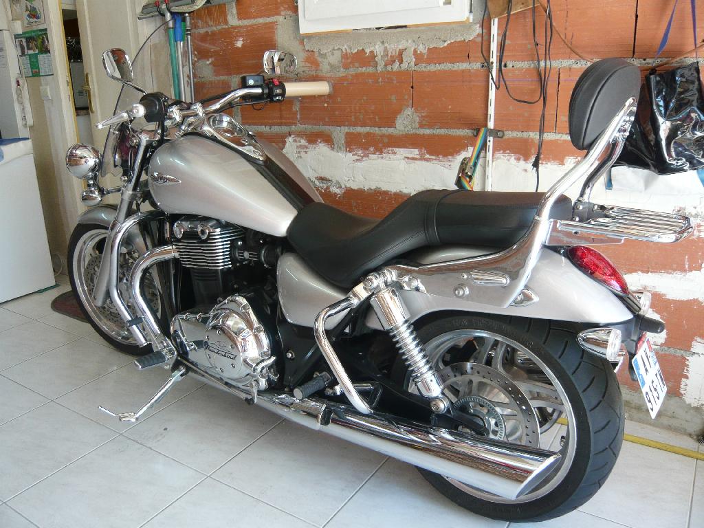 TRIUMPH Thunderbird  2010 photo 2