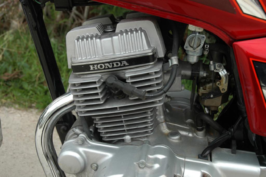 HONDA CM 125  1990 photo 2