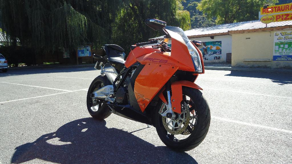 Moto KTM 1190 RC8  occasion