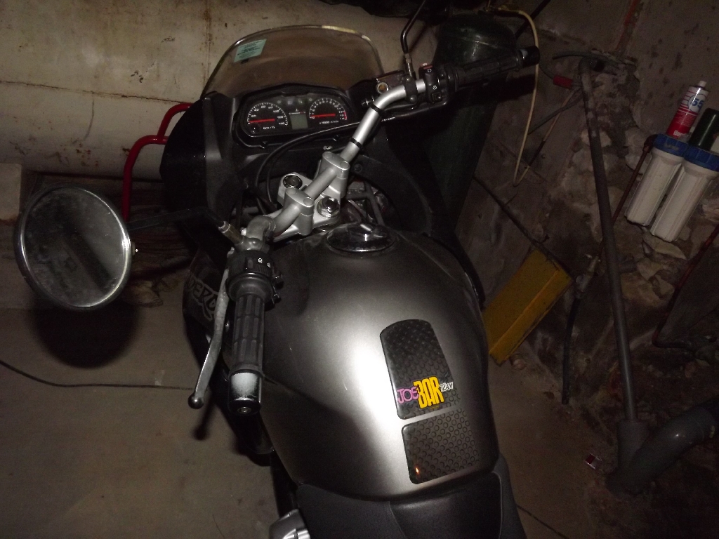 HONDA XL 125 Varadero  2004 photo 2