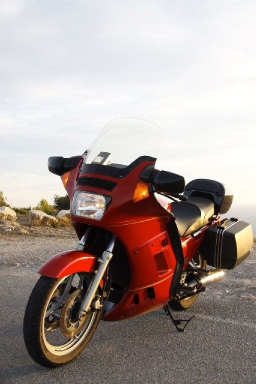 KAWASAKI GTR 1000  1988 photo 3