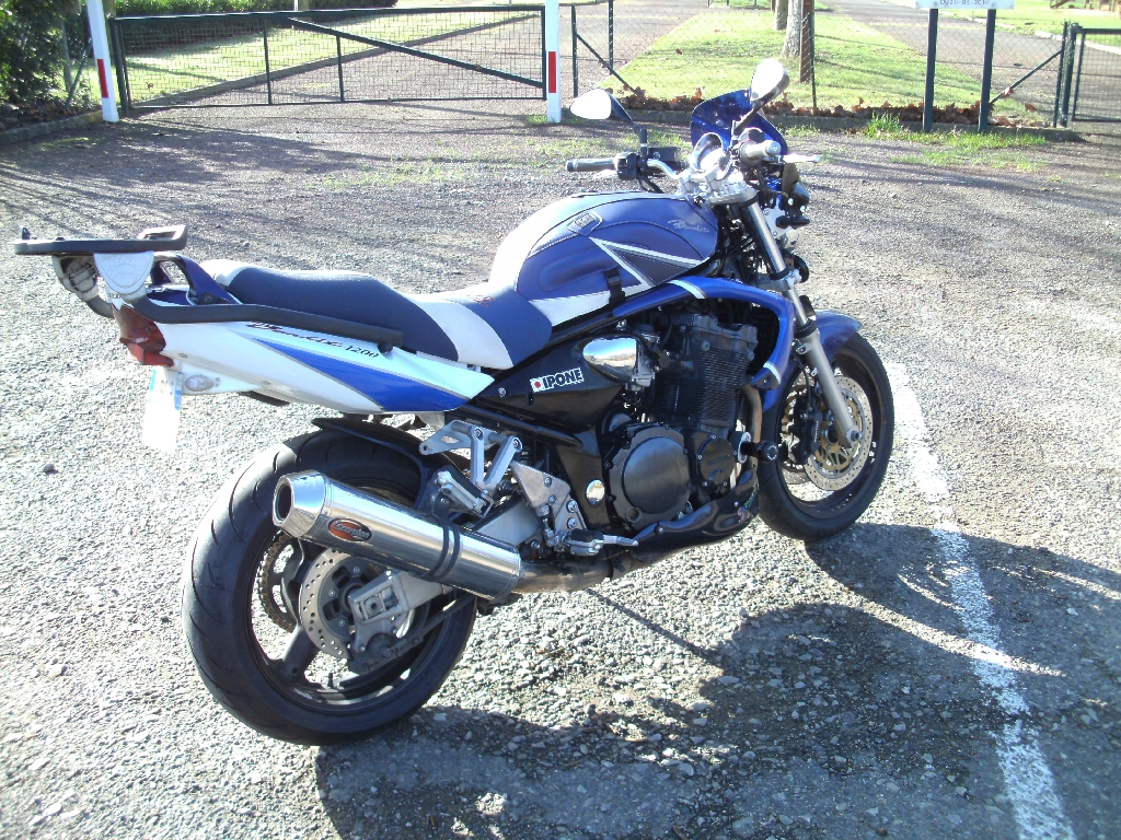 SUZUKI GSF Bandit 1200 N  2004 photo 2