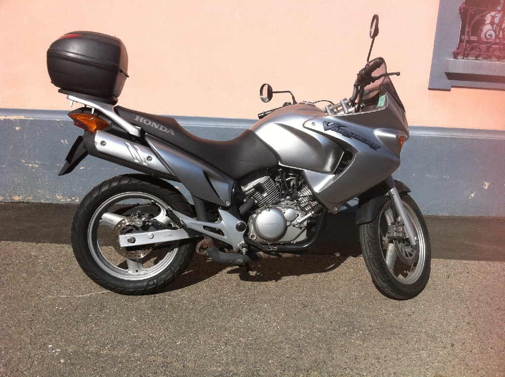 HONDA XL 125 Varadero  2006 photo 2