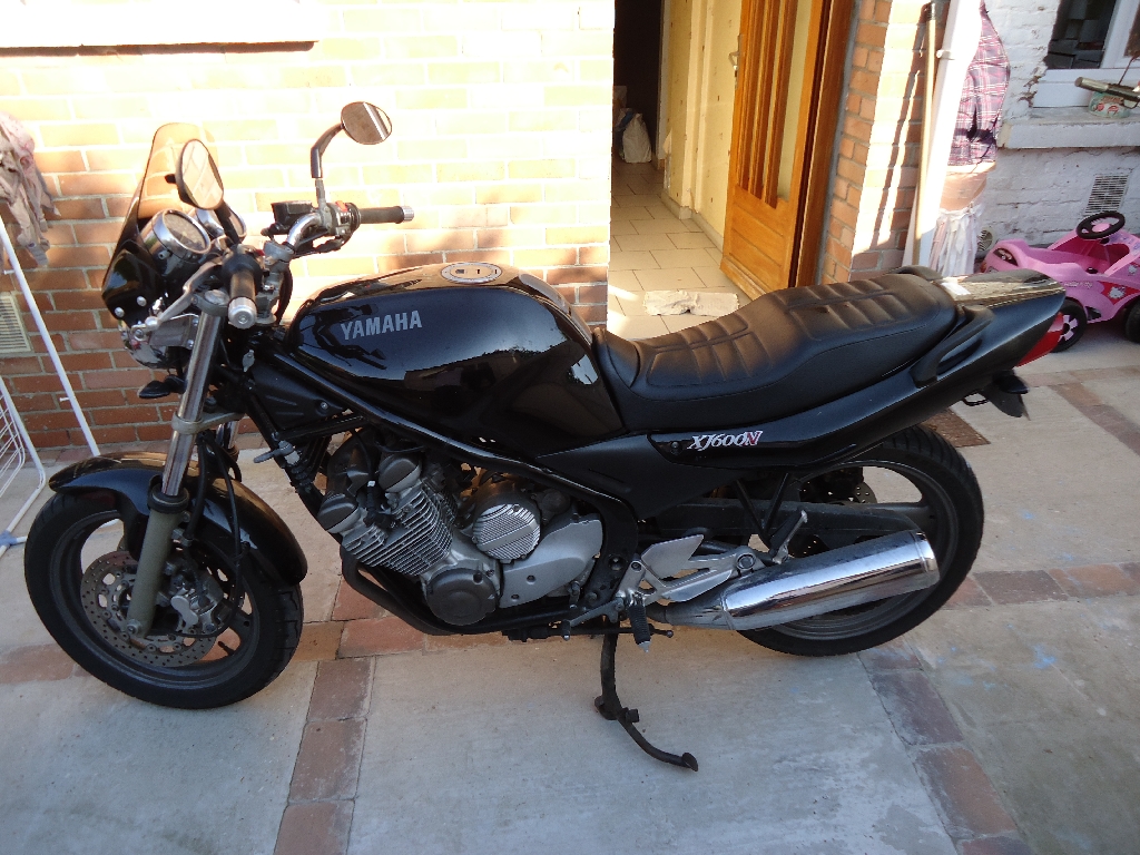 YAMAHA XJ6 N  2002 photo 2