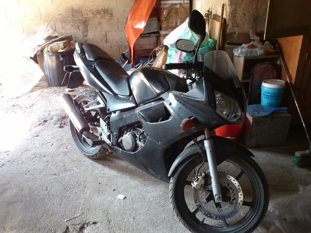 Moto HONDA CBR 125  occasion