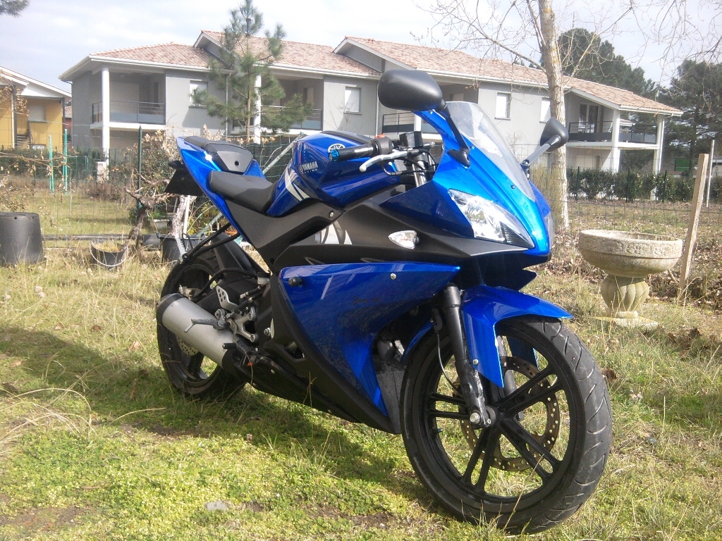 Moto YAMAHA YZF-R125  occasion