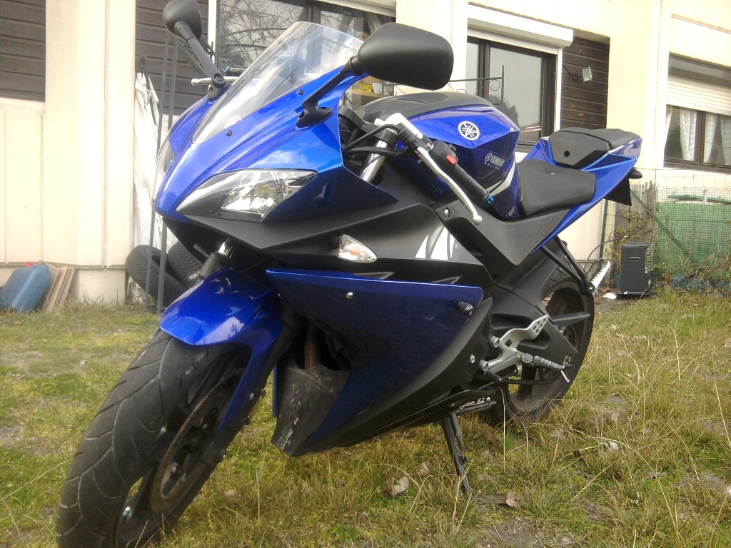 YAMAHA YZF-R125  2008 photo 2