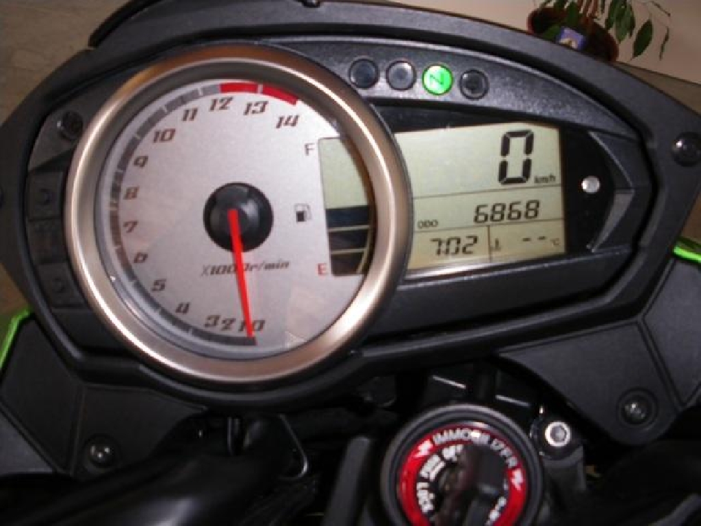 KAWASAKI Z 750  2008 photo 2
