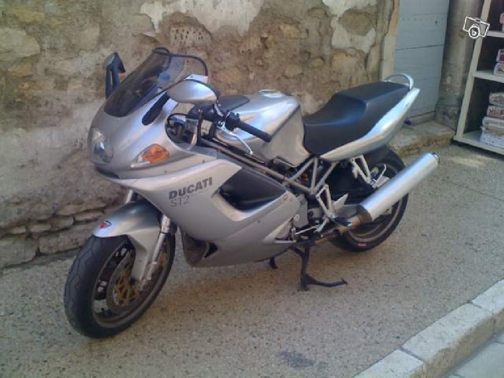 Moto DUCATI ST2  occasion