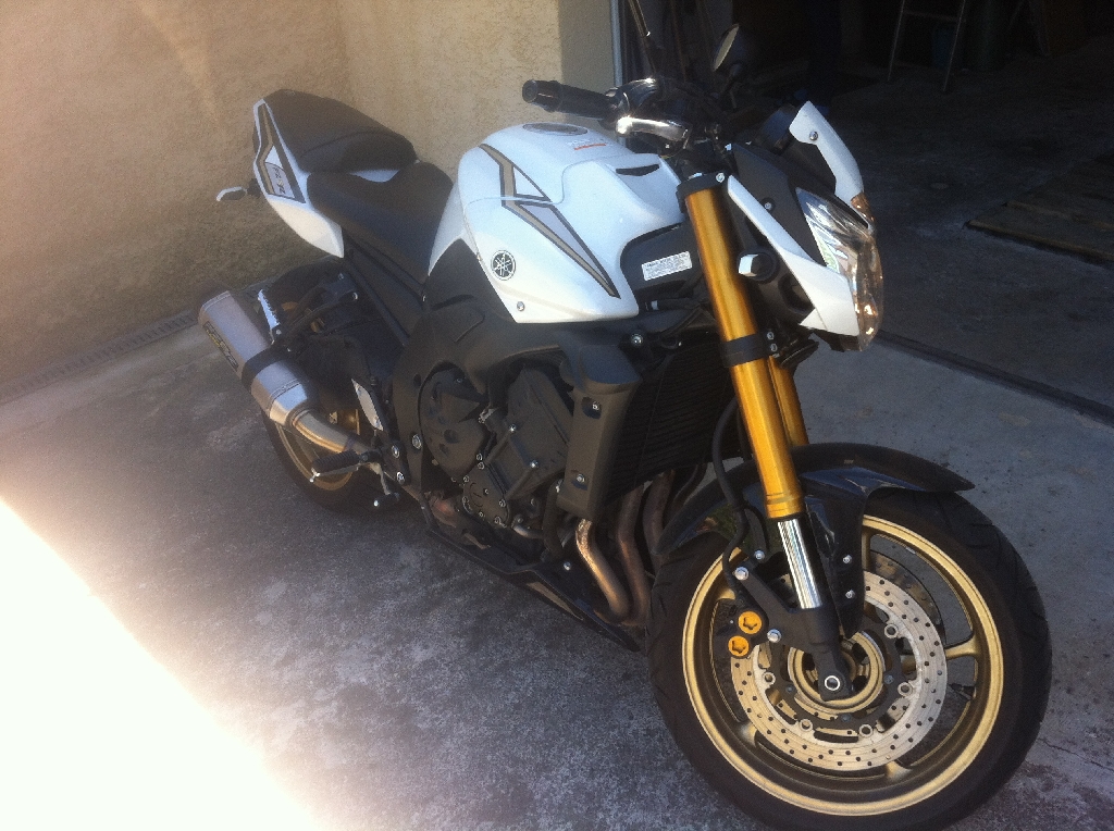 Moto YAMAHA FZ8 N SP-R occasion