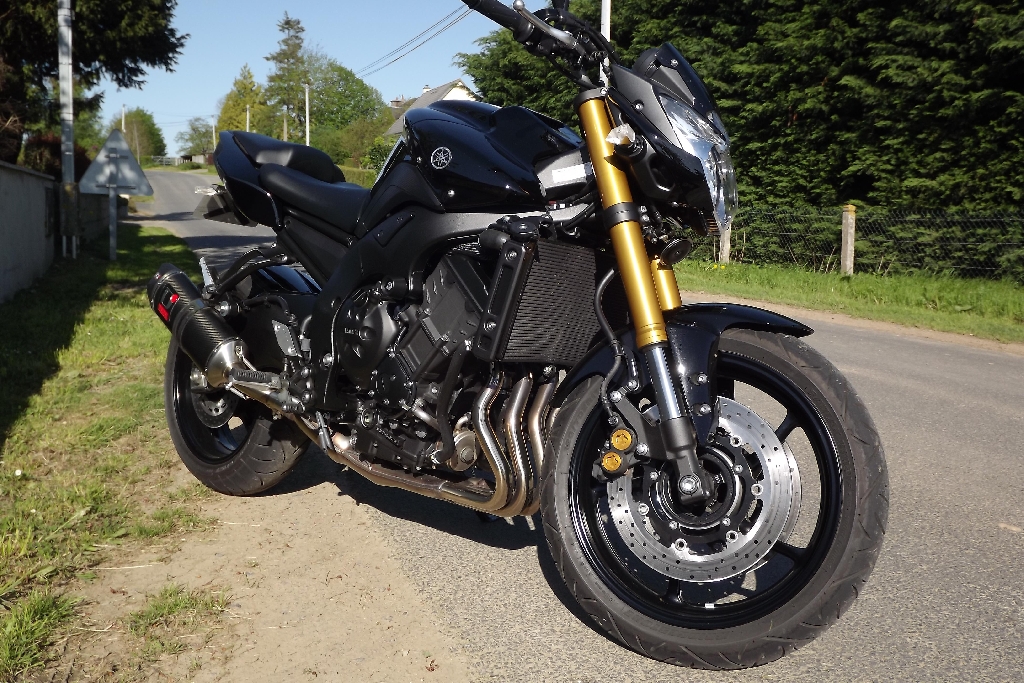 Moto YAMAHA FZ8 N  occasion