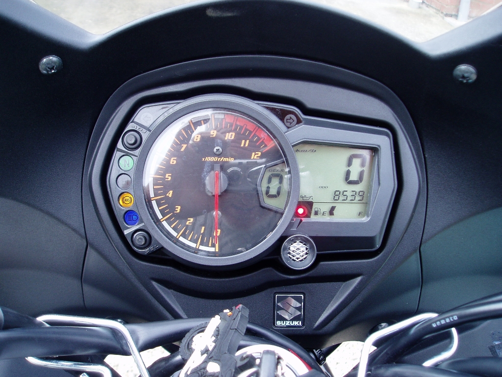 SUZUKI GSX 1250 F  2010 photo 3