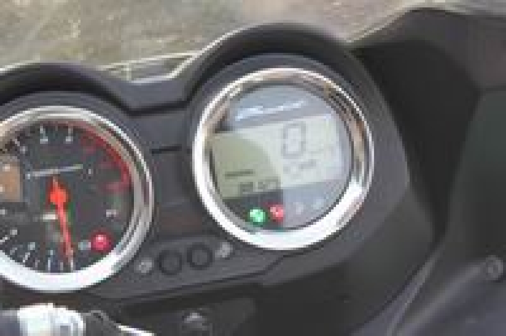 SUZUKI GSF Bandit 1250 S  2007 photo 2