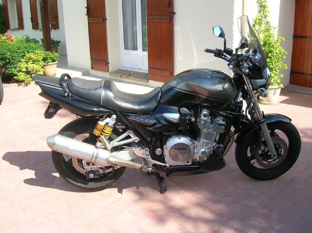 Moto YAMAHA XJR 1300  occasion