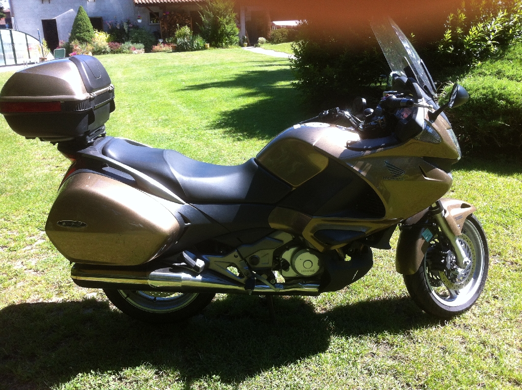 HONDA NT 700 Deauville  2006 photo 2