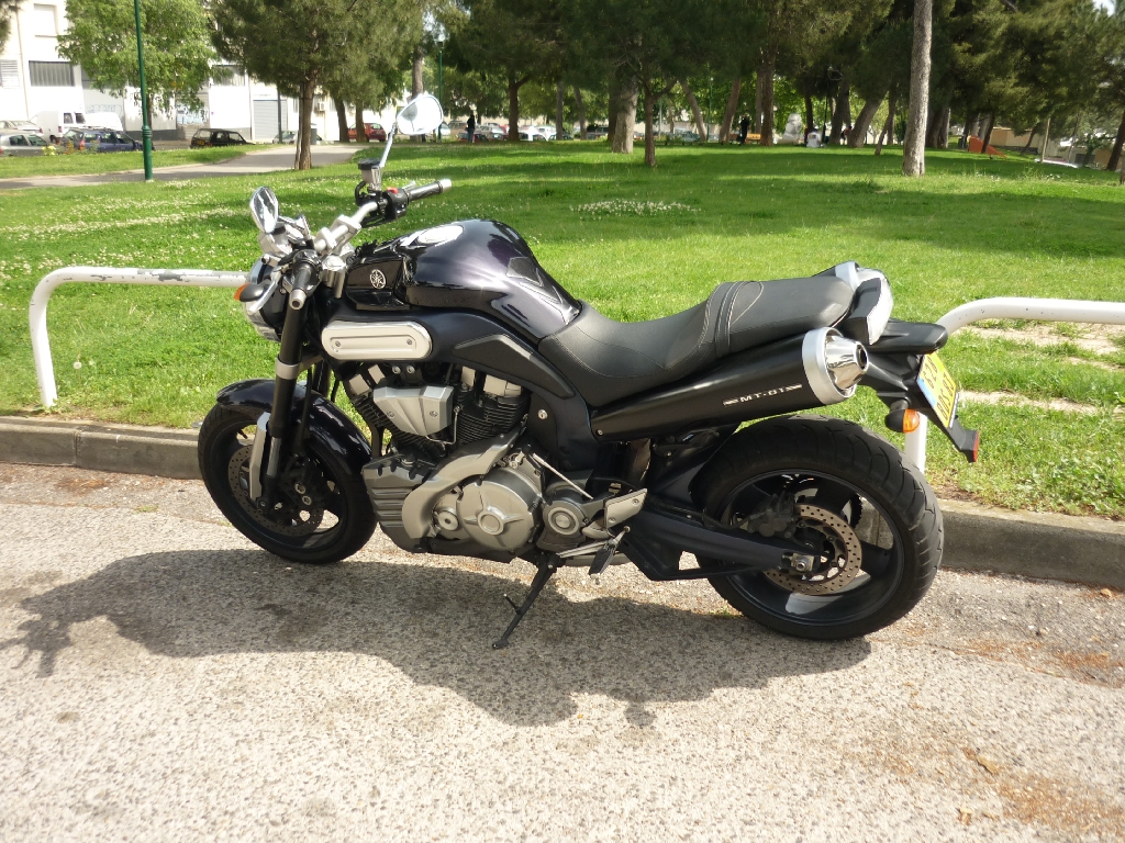 Moto YAMAHA MT-01  occasion