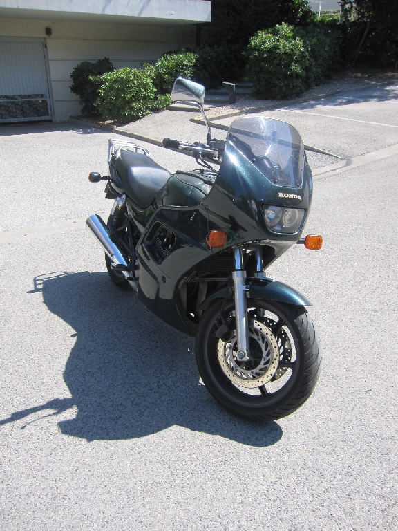 HONDA CB 750 Four  1997 photo 3