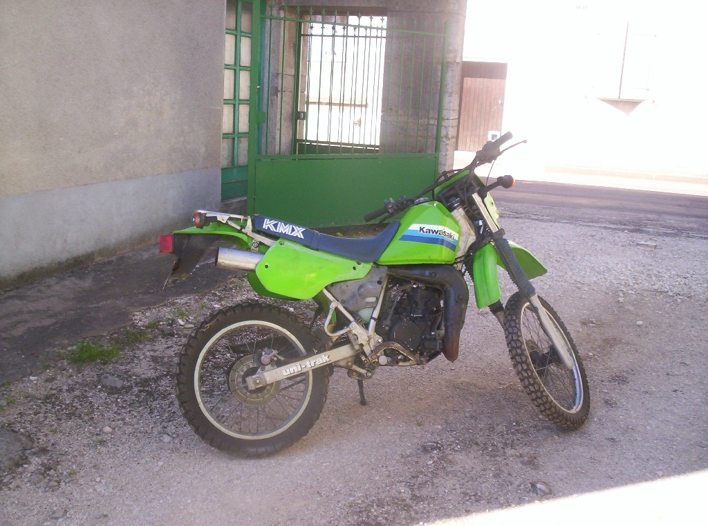 KAWASAKI KMX 125  1986 photo 2