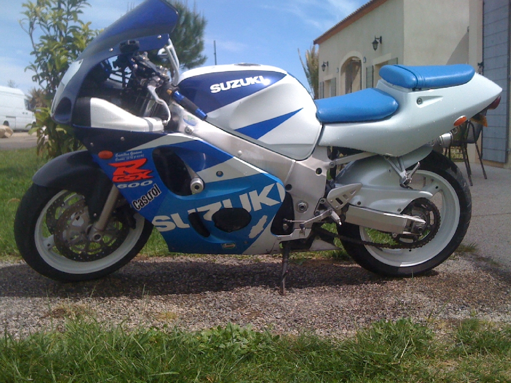 Moto SUZUKI GSX-R 600  occasion