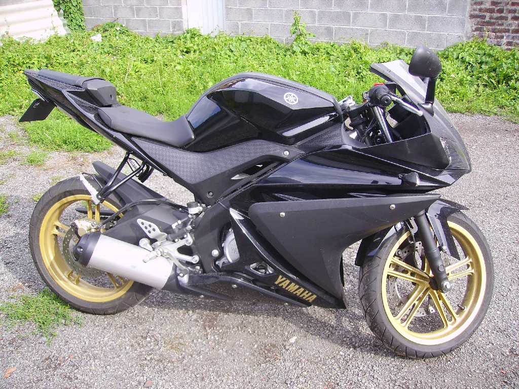 Moto YAMAHA YZF-R125  occasion