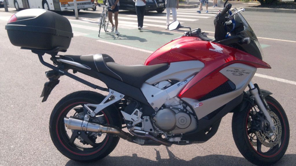 HONDA Crossrunner  2011 photo 3