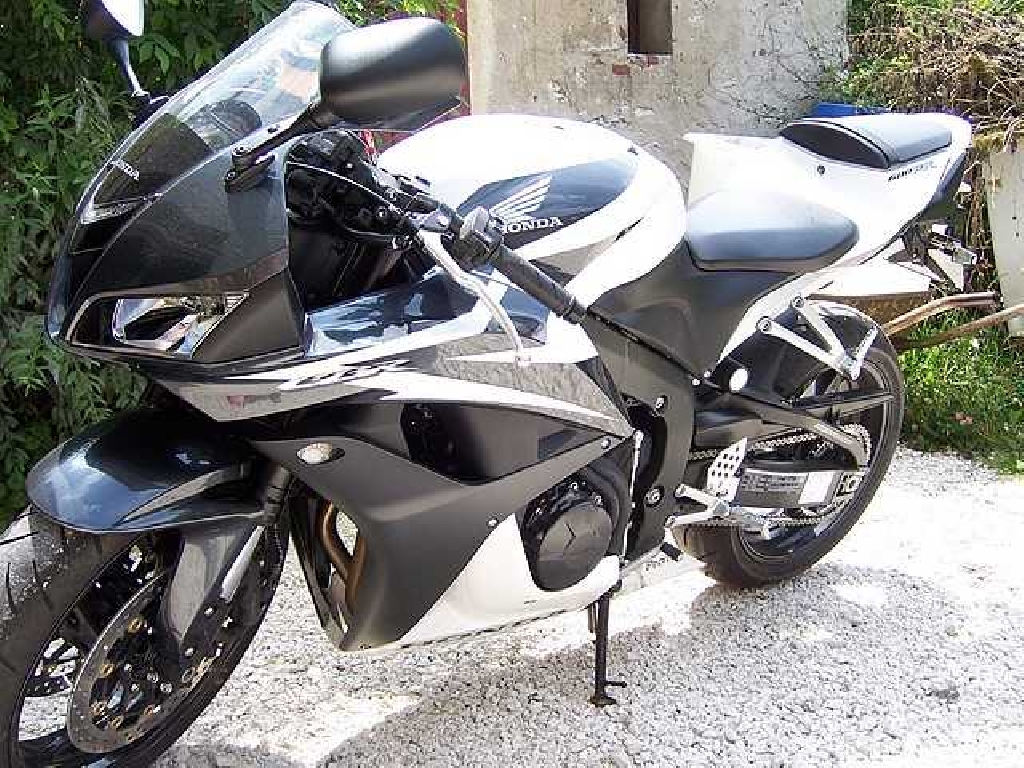 Moto HONDA CBR 600 RR occasion