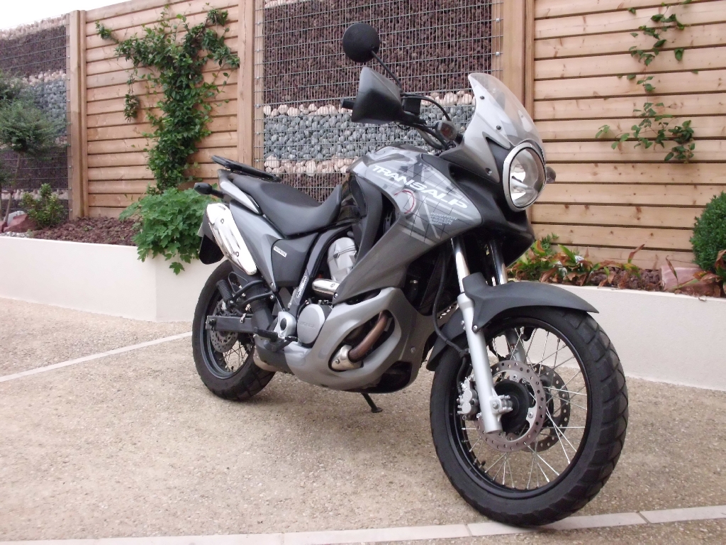 HONDA XLV 700 Transalp  2008 photo 2