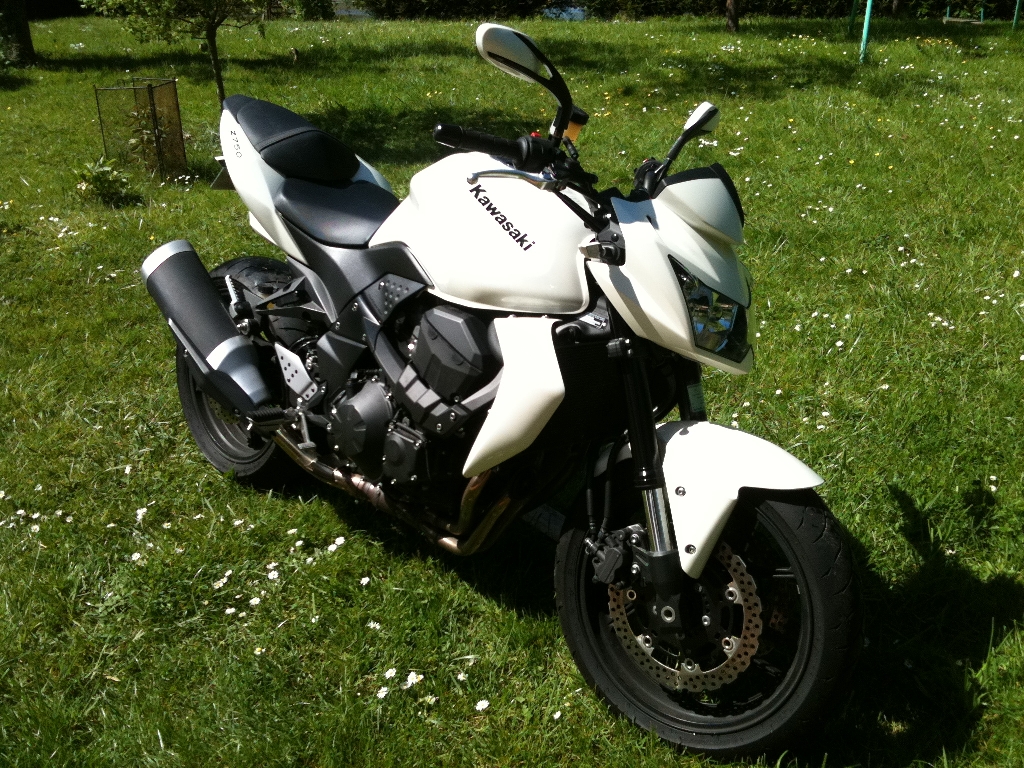 Moto KAWASAKI Z 750  occasion