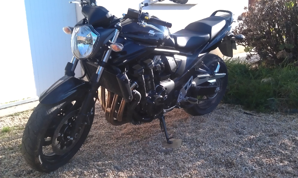 SUZUKI GSF Bandit 1250 N  2011 photo 2