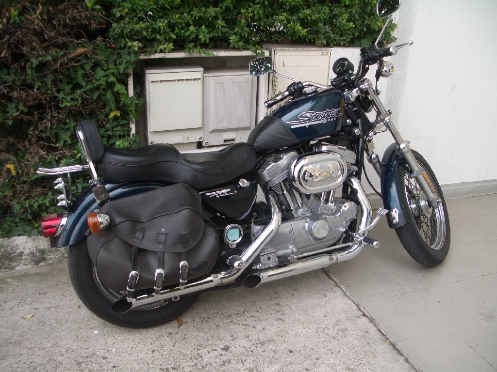 Moto HARLEY-DAVIDSON Sportster XL 883  occasion