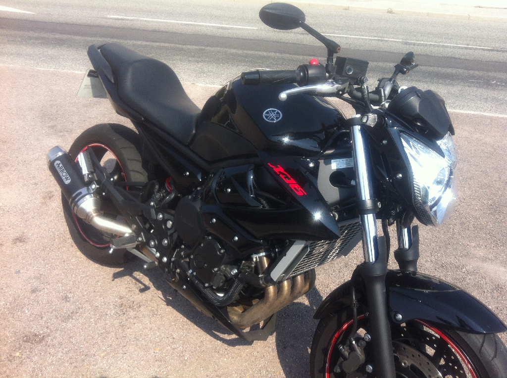 YAMAHA XJ6 N SP 2011 photo 3