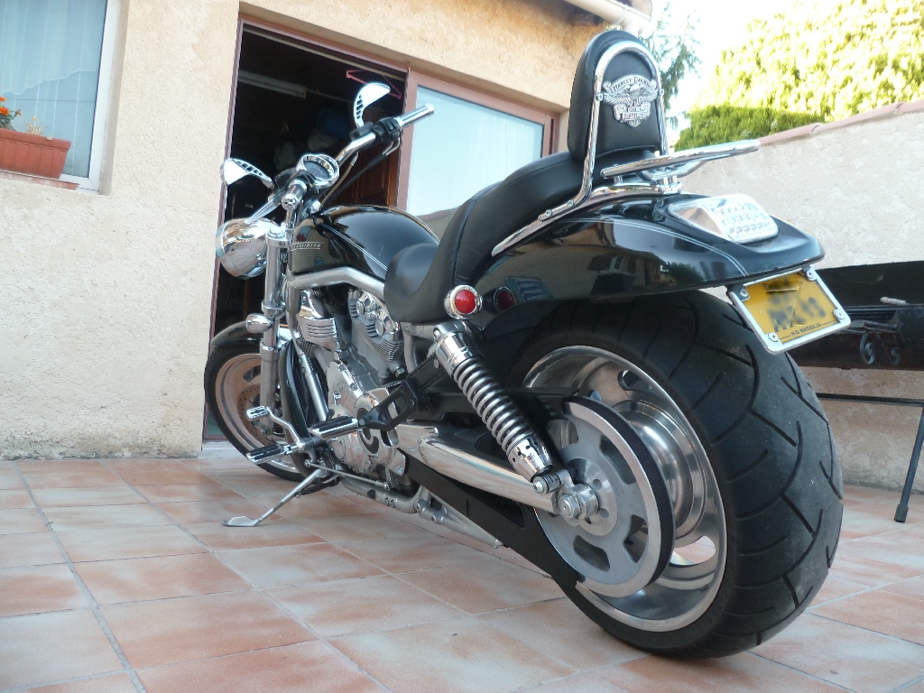HARLEY-DAVIDSON V-Rod  2006 photo 2