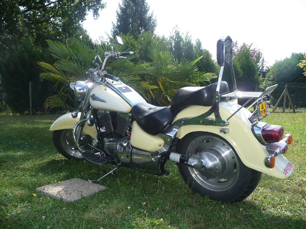 SUZUKI Intruder VL 1500  1998 photo 2
