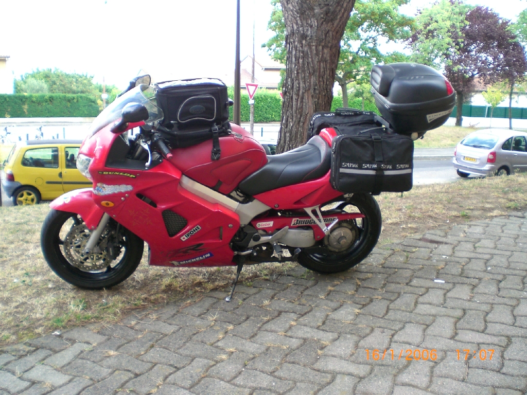 Moto HONDA VFR 800  occasion