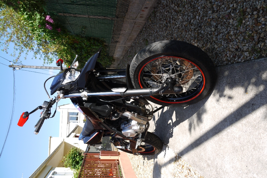 YAMAHA WR 125 X  2010 photo 3