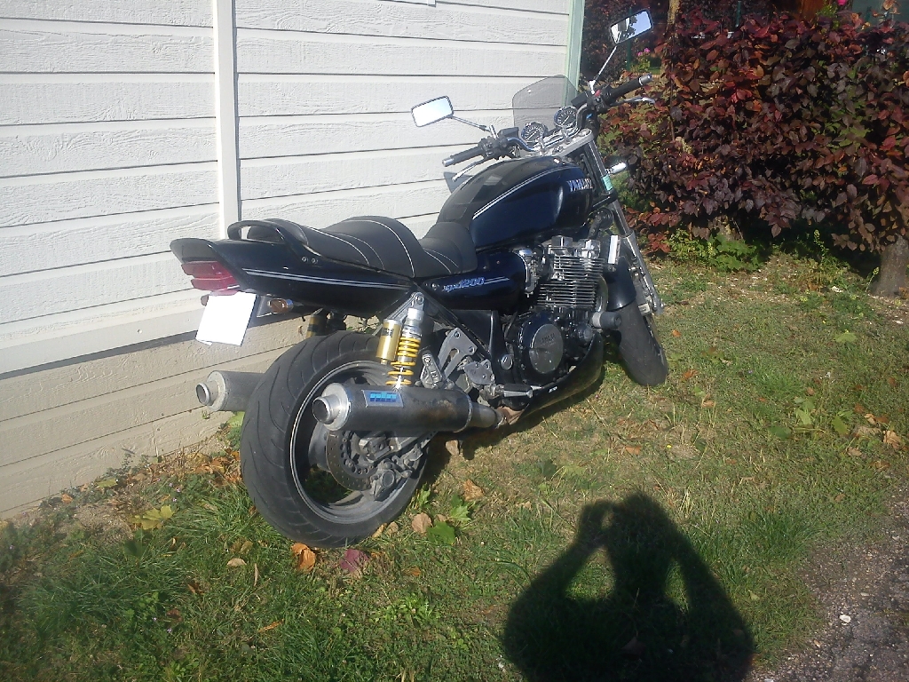 YAMAHA XJR 1200  1996 photo 3
