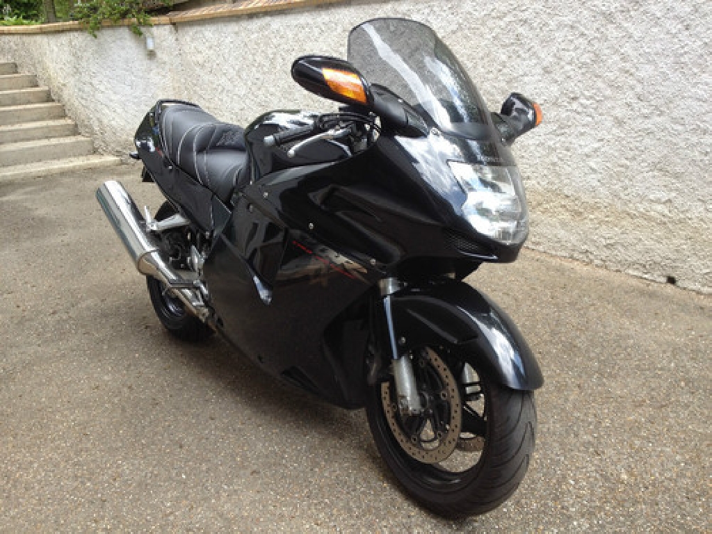 HONDA CBR 1100 XX 2000 photo 2