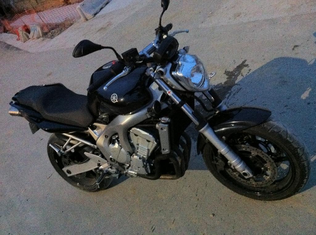 Moto YAMAHA FZ6 N naked occasion