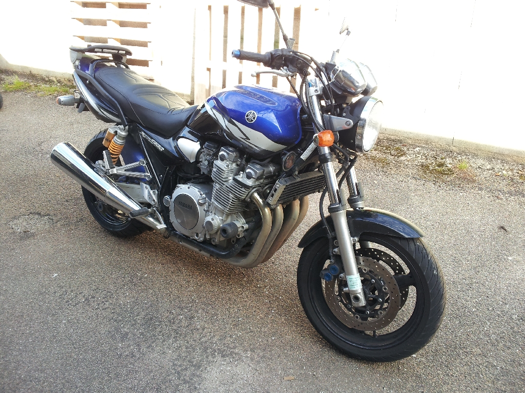 Moto YAMAHA XJR 1300  occasion