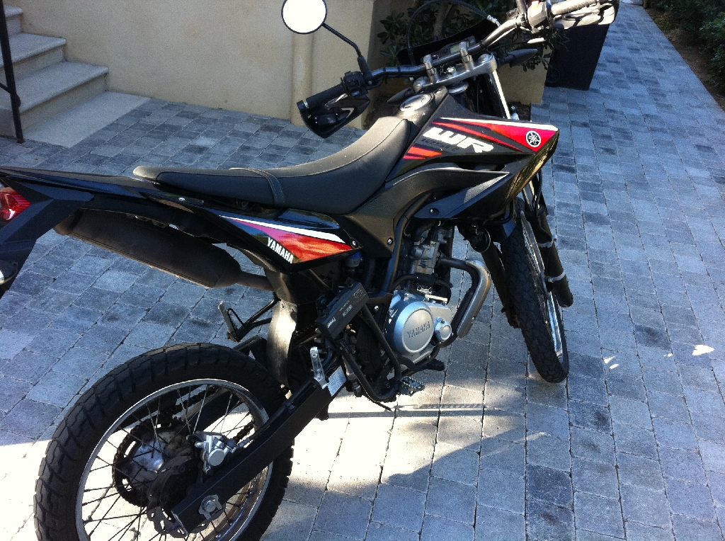 YAMAHA WR 125 R  2009 photo 3