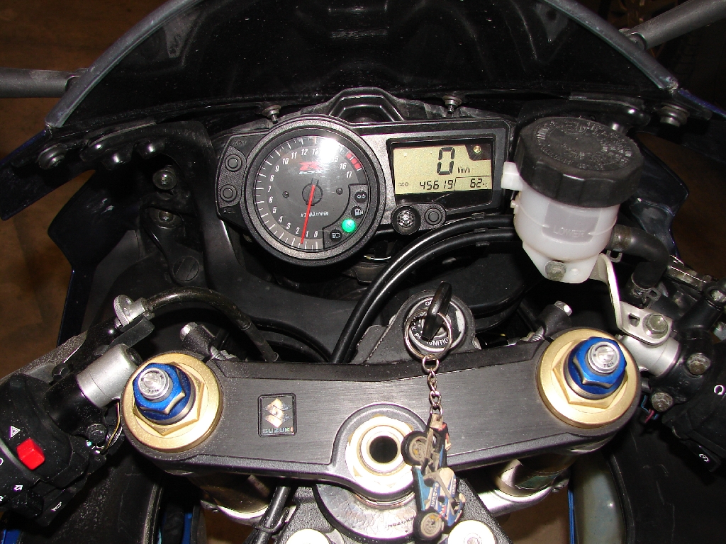 SUZUKI GSX-R 600  2004 photo 3