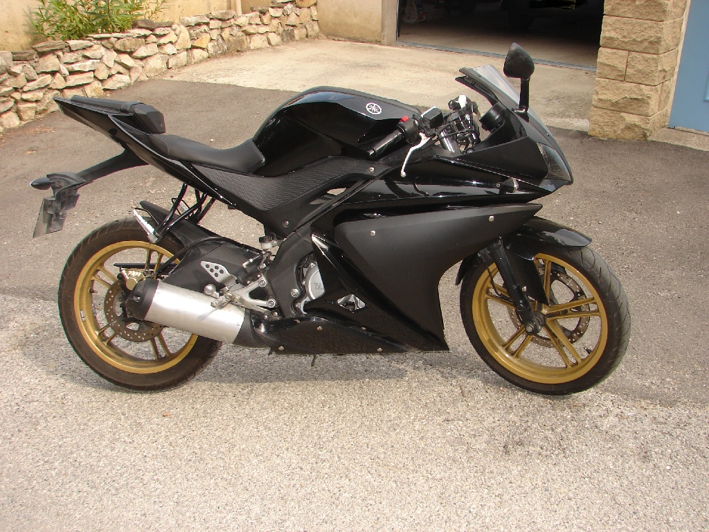 Moto YAMAHA YZF-R125  occasion