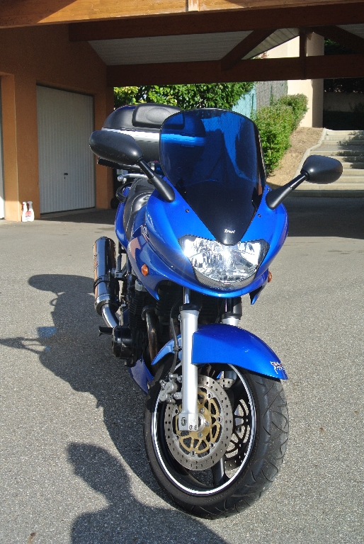KAWASAKI ZR-7 S  2003 photo 2