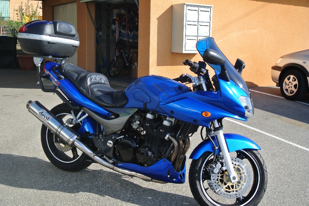 KAWASAKI ZR-7 S  2003 photo 3